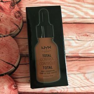 NYX Total Control Drop Foundation - Deep Sable